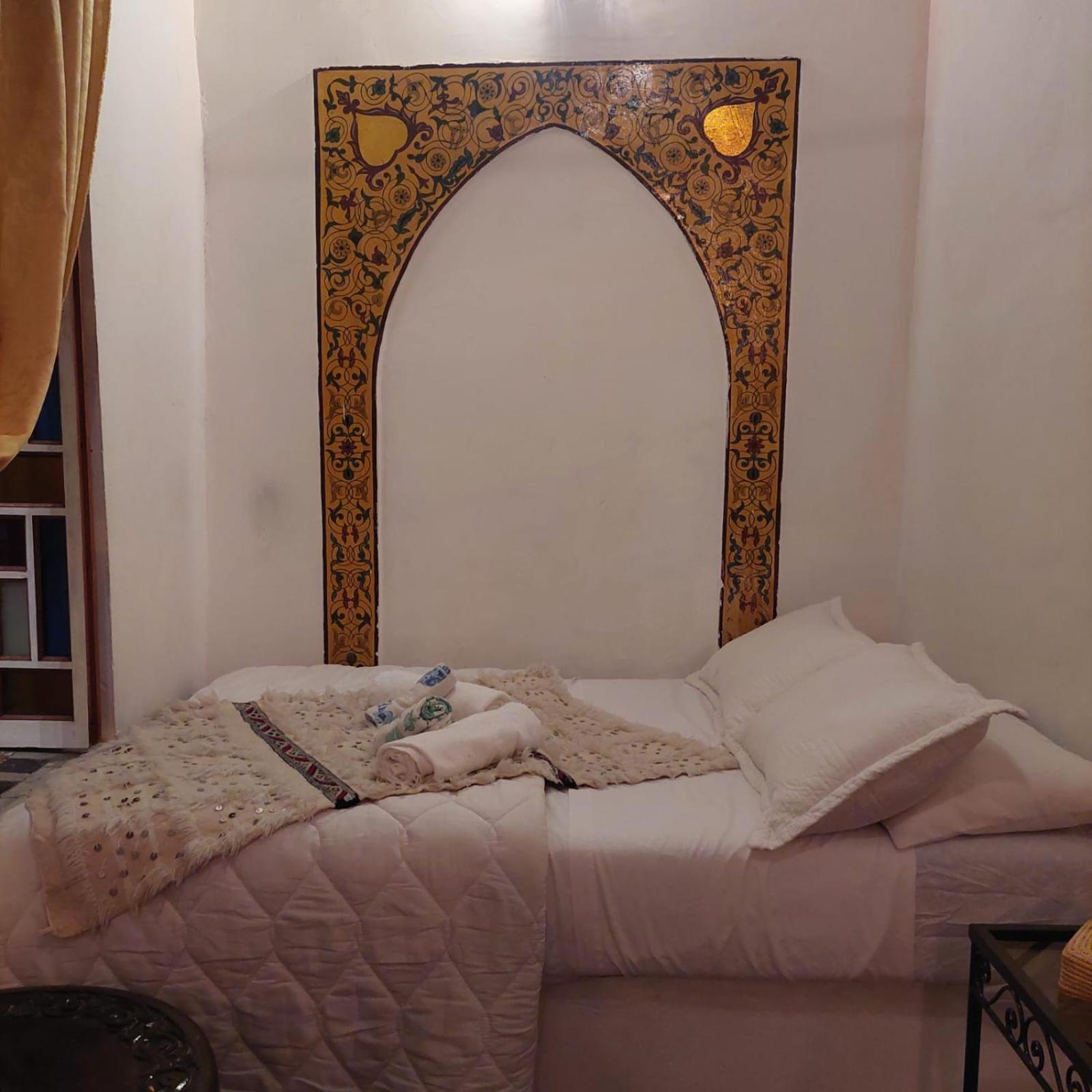 Riad Dar Diwan Fès Exteriör bild